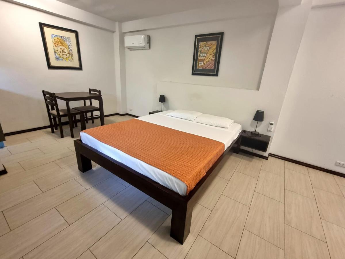 Angelina Beach Resort & Italian Restaurant Malapascua Екстер'єр фото