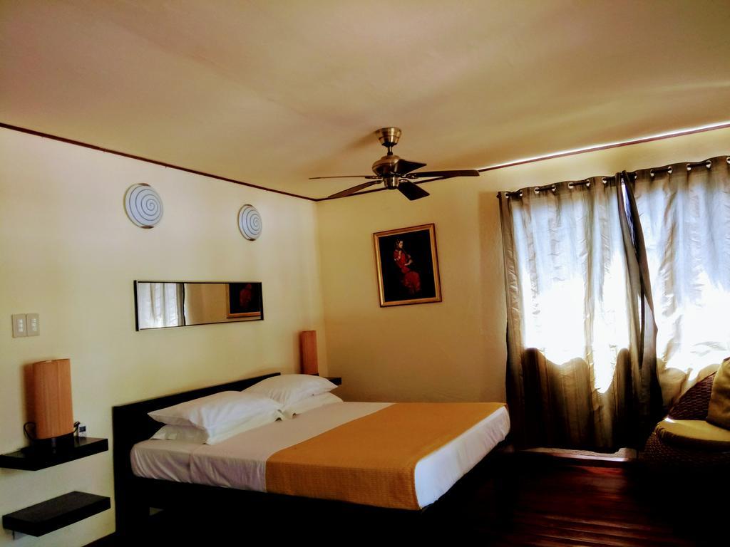 Angelina Beach Resort & Italian Restaurant Malapascua Екстер'єр фото