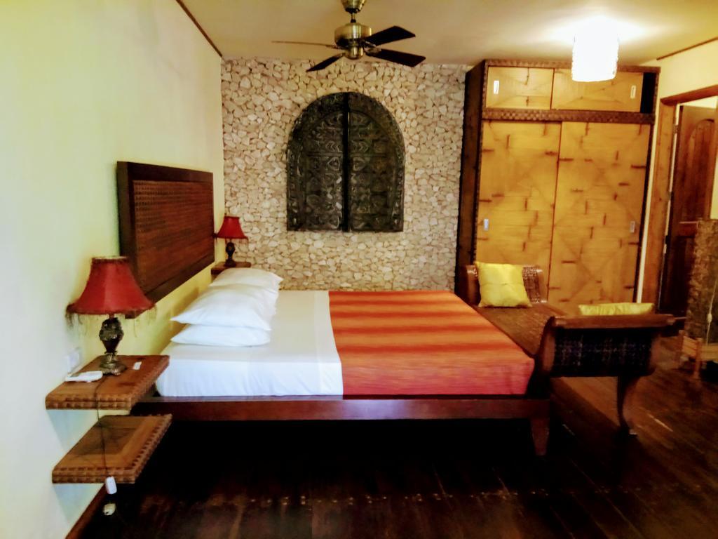 Angelina Beach Resort & Italian Restaurant Malapascua Екстер'єр фото